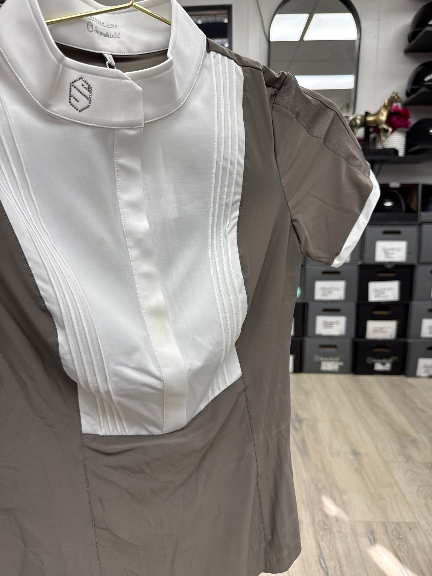 Samshield Ladies Show Shirt White Front - Short Sleeve - Sixtine, Georgia - Taupe, Navy, Kaki