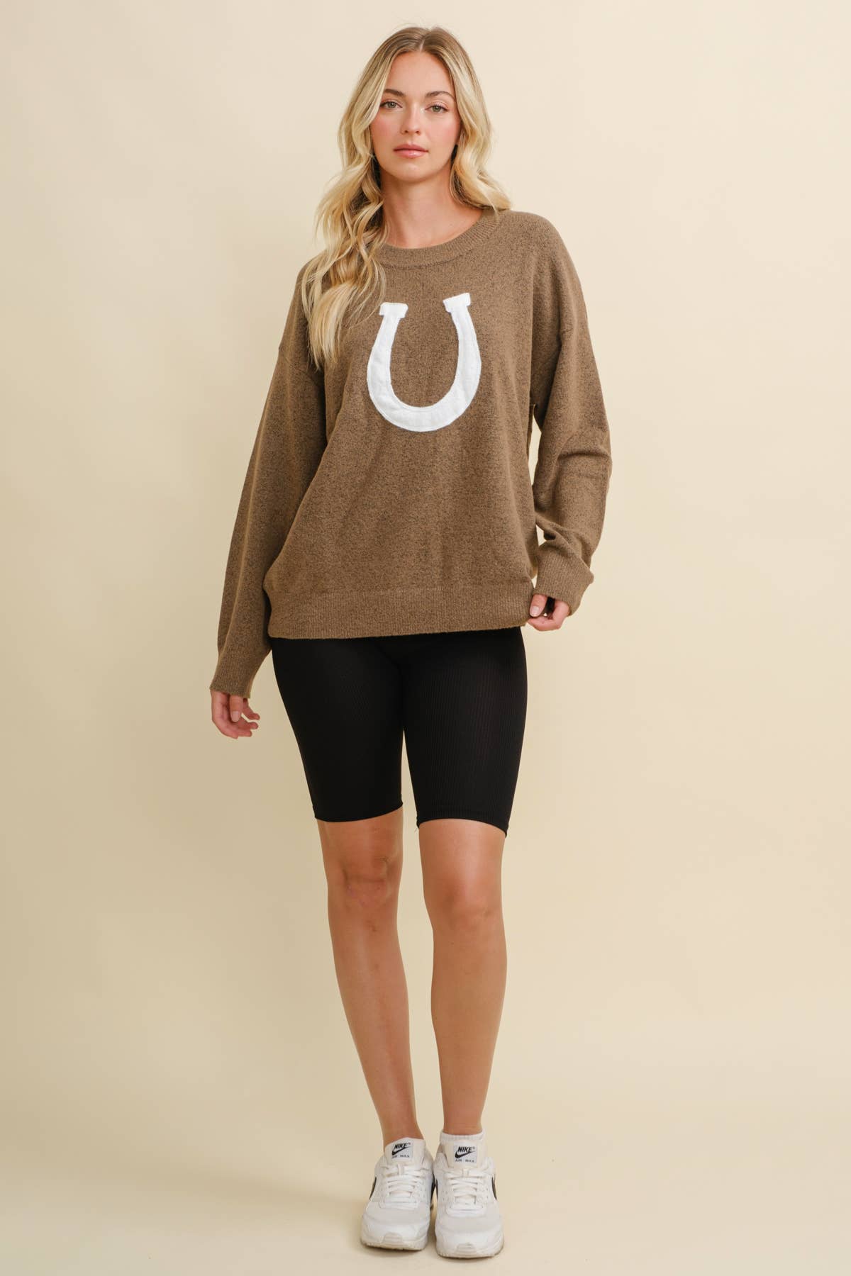 CSW13668 - HORSE SHOE PULLOVER SWEATER: Beige / L