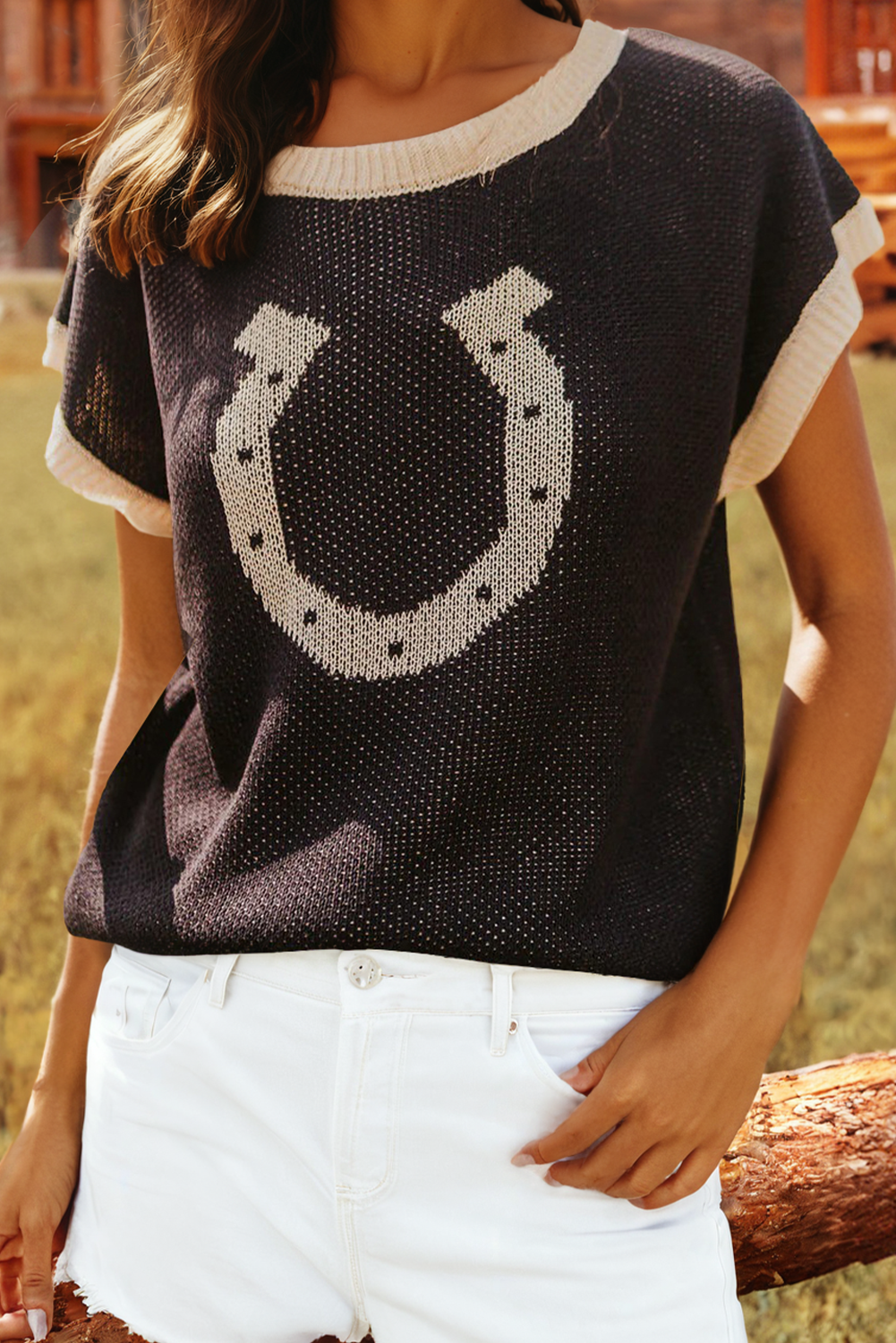 Western Horse Shoe Contrast Trim Short Sleeve Sweater: Black / S