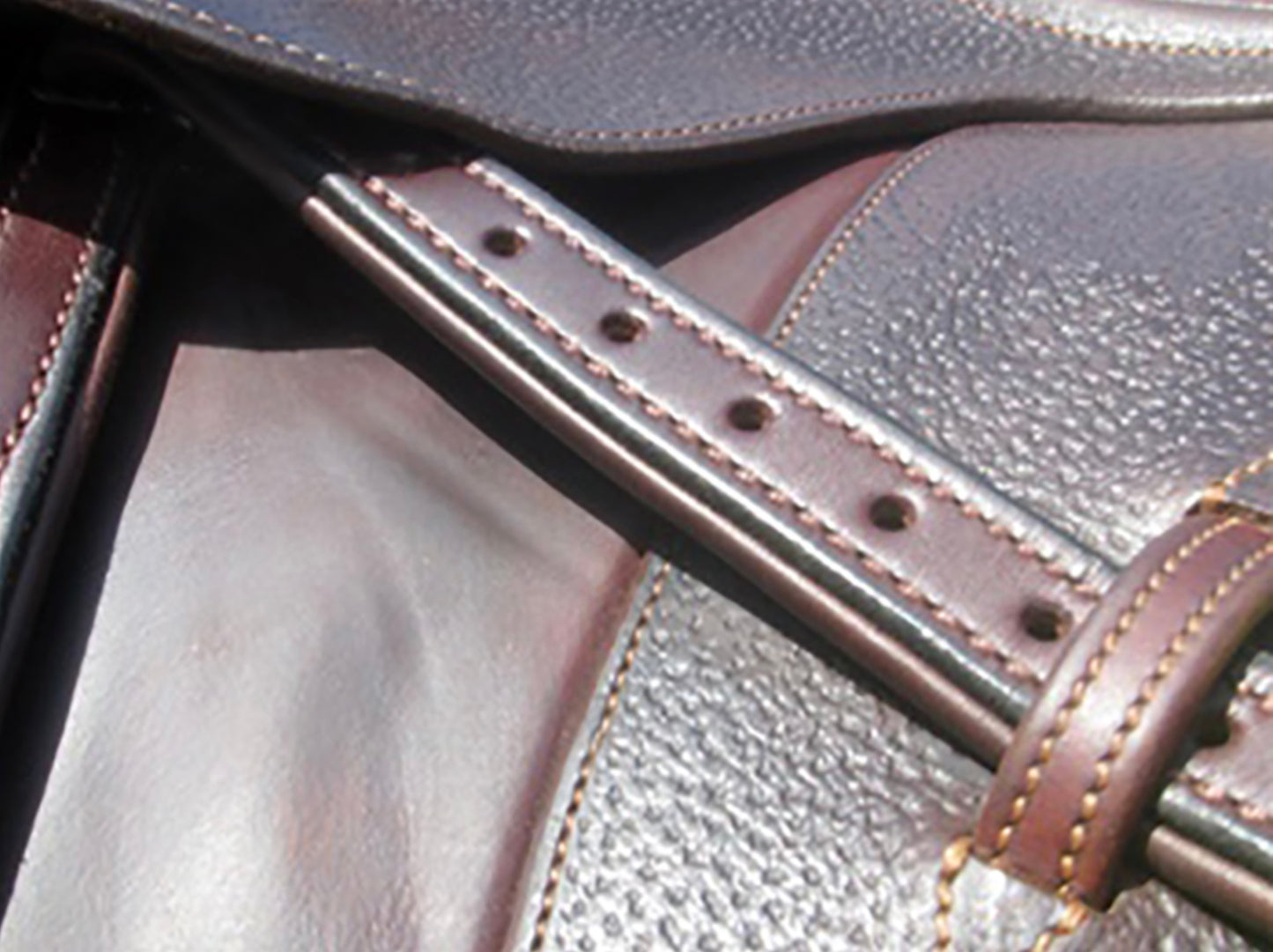 Nunn Finer Padded Nylon Center Stirrup Leathers 7/8” Wide