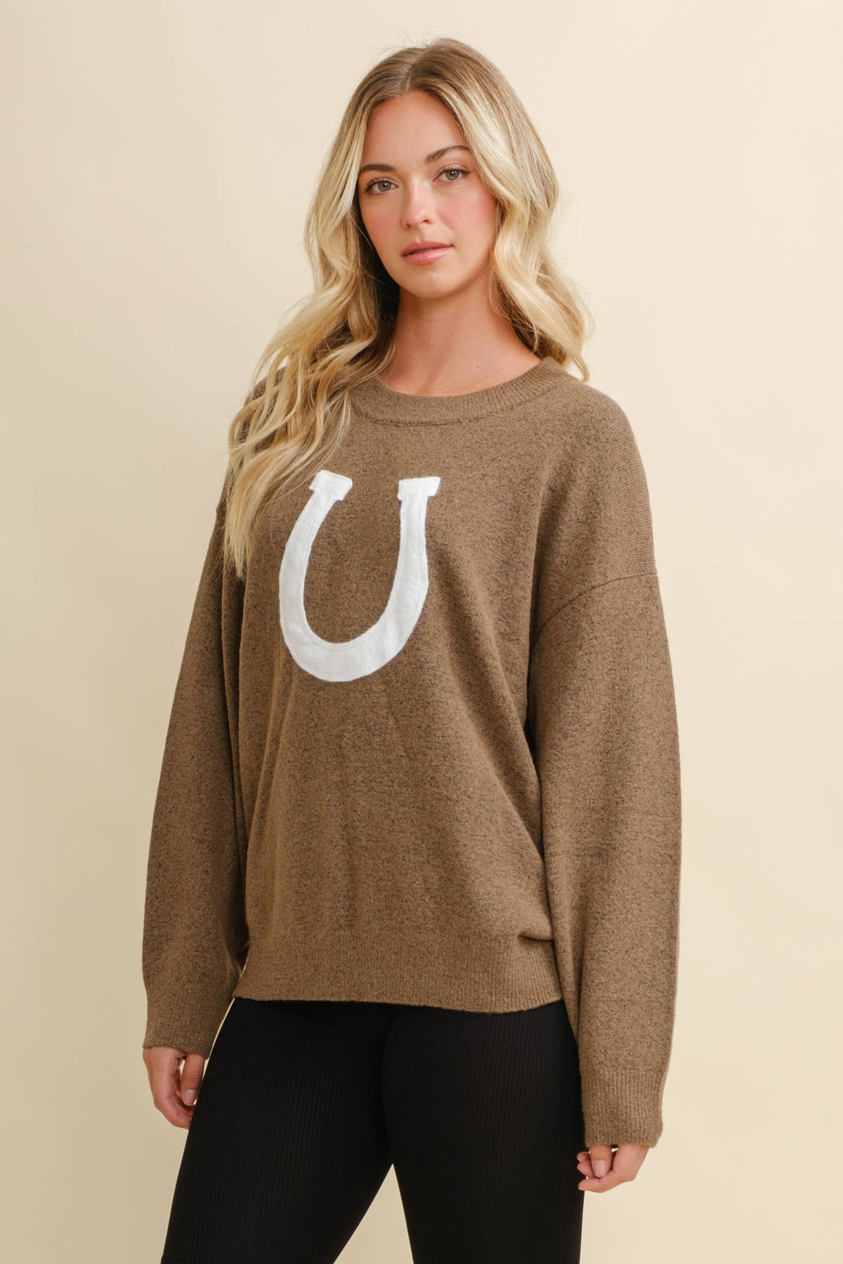 CSW13668 - HORSE SHOE PULLOVER SWEATER: Beige / L